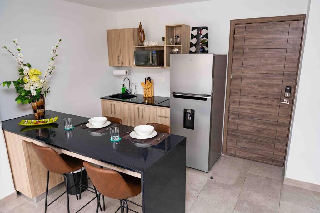 Lovely 1 Bedroom Unit With Free Parking Modra Zone 4 Guatemala City Exterior foto